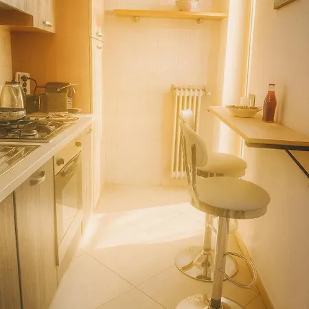 公寓 Terminal House *