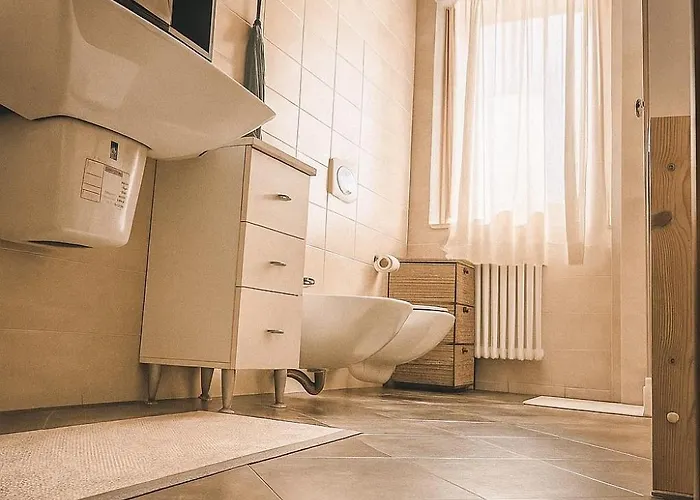 アパート Terminal House バーリ