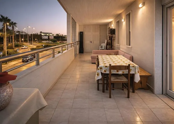 Terminal House * Бари